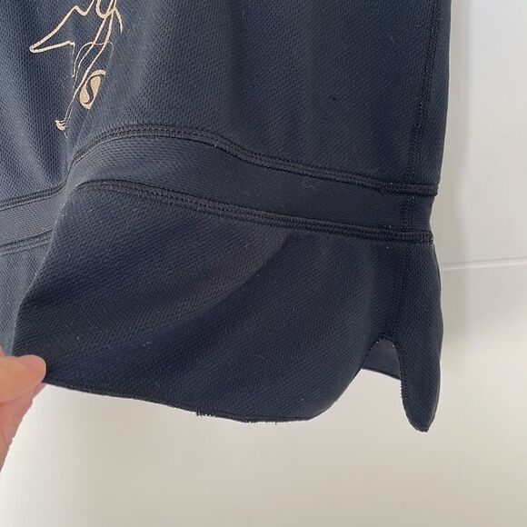 𝅺Lululemon Black Athletic Tank Top with Gold Bird Design Fits Like a Size 6 - Picture 3 of 10